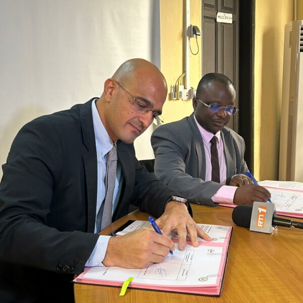 Signature convention avec INPHB